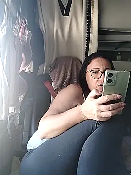 Snapshot of cuplubijoanna chatting on November 4, 2025, 10:41 am cuplubijoanna online show from November 4, 2025, 10:41 am