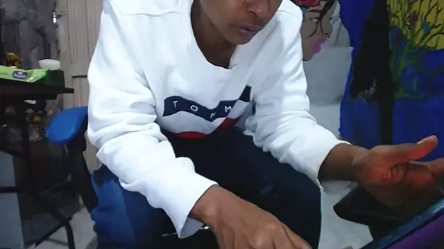 yohatinelly07 online show from September 26, 2025, 11:06 am