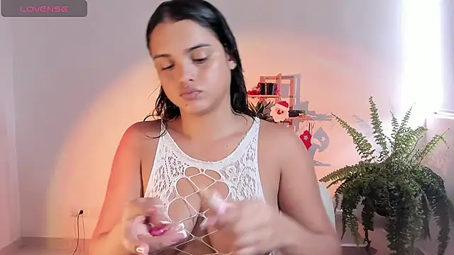 rossth1 online show from November 27, 2025, 7:03 pm