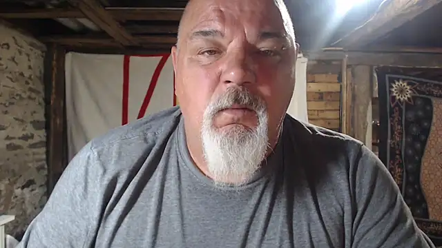 Snapshot of Newfiesausage1972 chatting on June 17, 2026, 9:19 am Newfiesausage1972 online show from June 17, 2026, 9:19 am