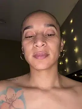 Snapshot of Shuggabutt chatting on January 25, 2025, 9:36 am Shuggabutt online show from January 25, 2025, 9:36 am