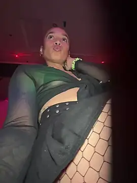 Snapshot of Shuggabutt chatting on March 16, 2025, 8:32 am Shuggabutt online show from March 16, 2025, 8:32 am