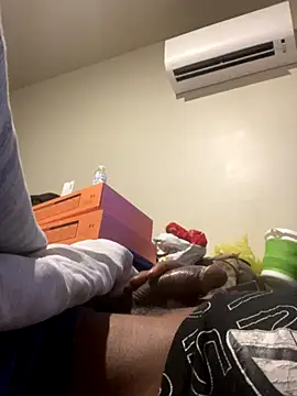 Snapshot of gaimov3r2024 chatting on December 14, 2025, 10:54 am gaimov3r2024 online show from December 14, 2025, 10:54 am