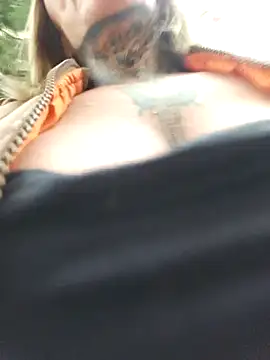 Snapshot of YourMommyBlair chatting on February 5, 2026, 6:20 am YourMommyBlair online show from February 5, 2026, 6:20 am