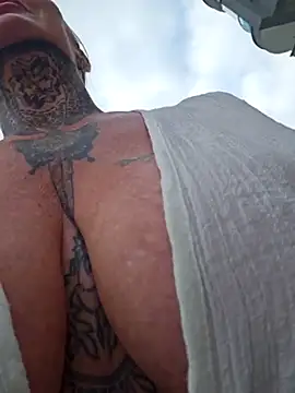 Snapshot of YourMommyBlair chatting on March 9, 2025, 6:50 am YourMommyBlair online show from March 9, 2025, 6:50 am