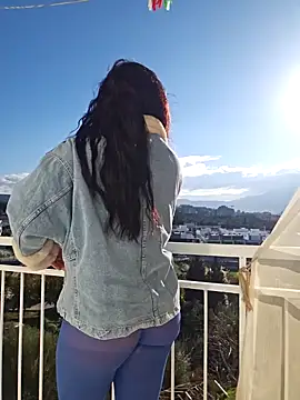 Snapshot of YourMommyBlair chatting on February 6, 2025, 7:13 am YourMommyBlair online show from February 6, 2025, 7:13 am