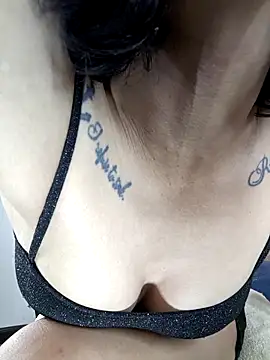 Snapshot of RUBY_AMOR77 chatting on September 12, 2025, 10:04 am RUBY AMOR77 online show from September 12, 2025, 10:04 am