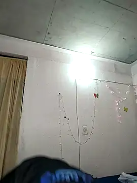 Yaumiko online show from February 4, 2026, 12:33 pm