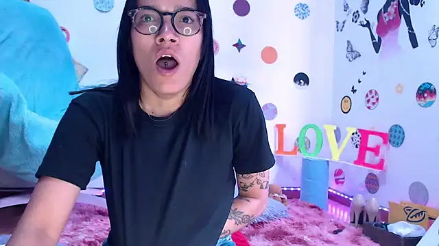 Yaumiko online show from March 20, 2025, 1:15 pm