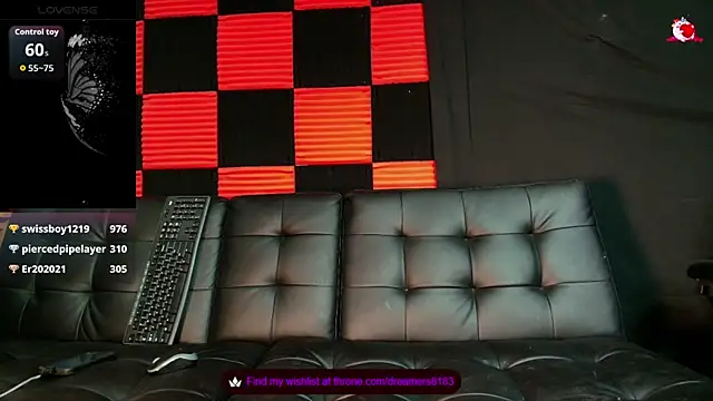 Dreamer8183 online show from September 27, 2025, 3:07 pm