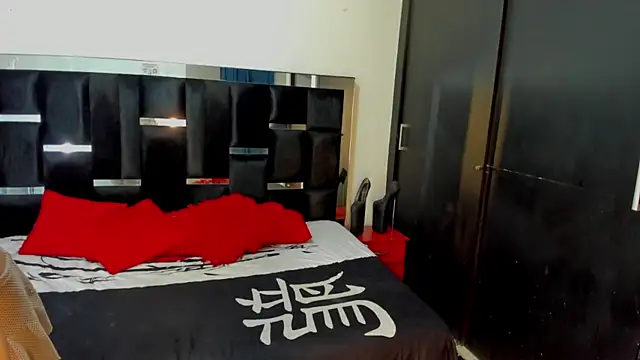 Loremhotsex online show from September 25, 2025, 8:15 pm