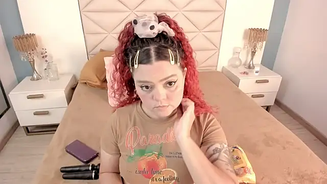 Twwiiggy online show from March 17, 2026, 8:01 pm