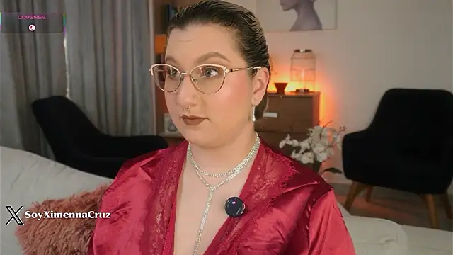 Ximenna Cruz online show from March 4, 2026, 12:02 pm