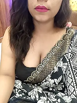 Snapshot of Divya_girl chatting on June 17, 2026, 11:53 am Divya girl online show from June 17, 2026, 11:53 am