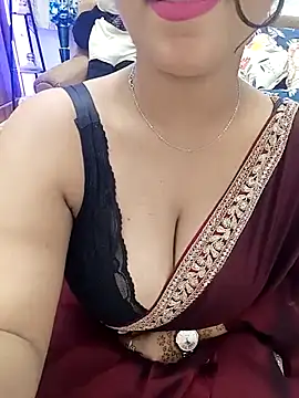 Snapshot of Divya_girl chatting on July 22, 2026, 1:02 pm Divya girl online show from July 22, 2026, 1:02 pm