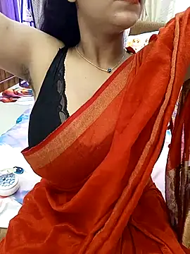Snapshot of Divya_girl chatting on July 18, 2026, 7:33 pm Divya girl online show from July 18, 2026, 7:33 pm