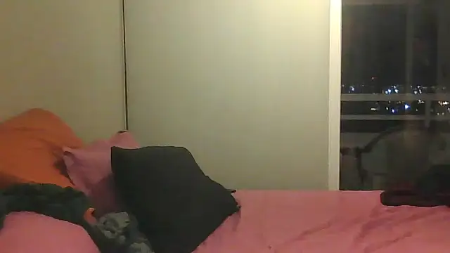 Snapshot of atenealovve_77 chatting on October 31, 2025, 2:41 am atenealovve 77 online show from October 31, 2025, 2:41 am