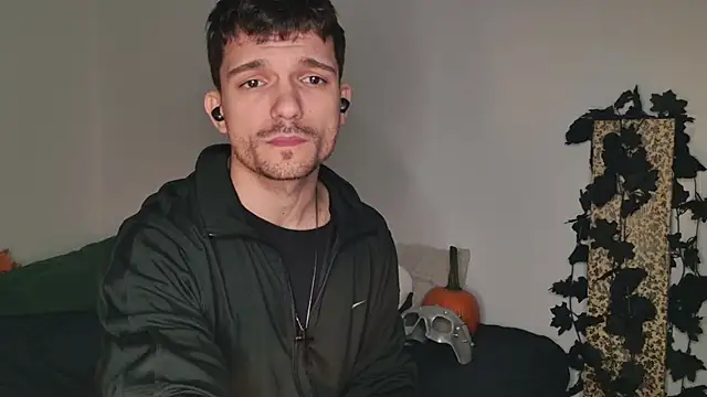 JackDesFeux online show from October 10, 2025, 2:23 am