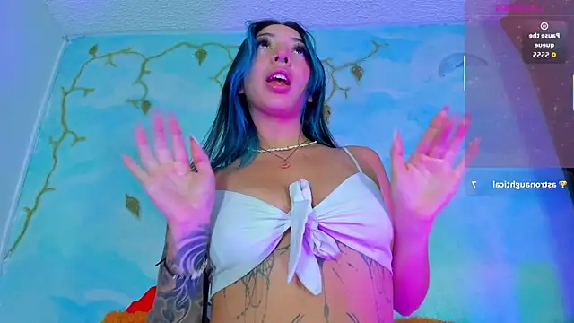 Snapshot of SaturnooStonee chatting on January 13, 2026, 1:31 am SaturnooStonee online show from January 13, 2026, 1:31 am