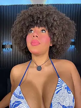 Snapshot of kendall_coxx chatting on June 21, 2026, 10:32 am kendall coxx online show from June 21, 2026, 10:32 am