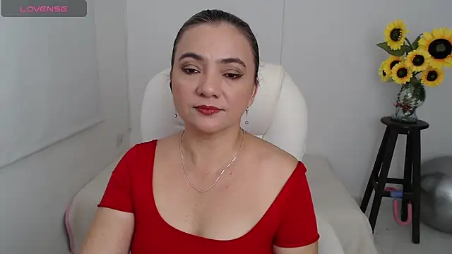 Snapshot of ana_milf chatting on October 14, 2025, 1:34 pm ana milf online show from October 14, 2025, 1:34 pm