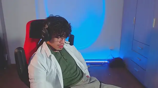 BigDragonBoy online show from March 19, 2025, 7:27 pm