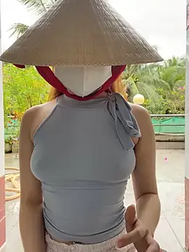 BabyThree  online show from November 17, 2025, 7:56 am