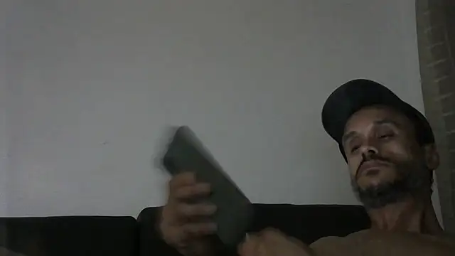 Snapshot of funguybr36 chatting on October 24, 2025, 7:18 am funguybr36 online show from October 24, 2025, 7:18 am