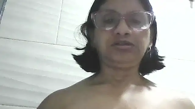 titssmall123 online show from May 1, 2026, 4:39 am