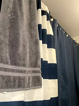 CUMQUEEN-XXX69 online show from October 23, 2025, 1:59 am