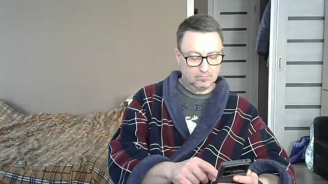 Snapshot of HarrySnake chatting on February 28, 2025, 9:47 am HarrySnake online show from February 28, 2025, 9:47 am