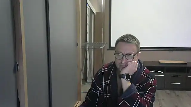 Snapshot of HarrySnake chatting on October 6, 2025, 2:07 pm HarrySnake online show from October 6, 2025, 2:07 pm