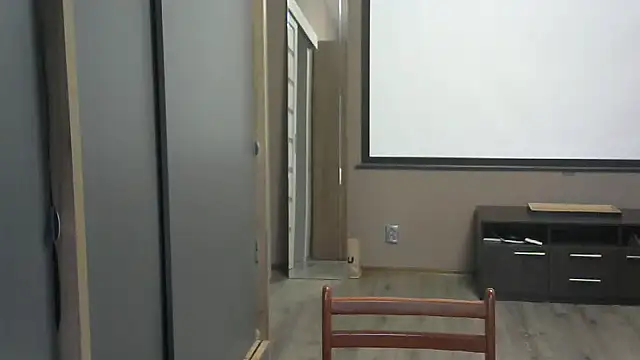 Snapshot of HarrySnake chatting on October 5, 2025, 2:19 pm HarrySnake online show from October 5, 2025, 2:19 pm