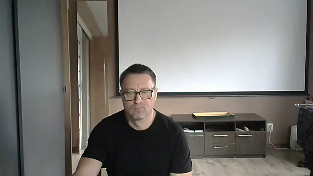 Snapshot of HarrySnake chatting on November 7, 2025, 8:08 am HarrySnake online show from November 7, 2025, 8:08 am