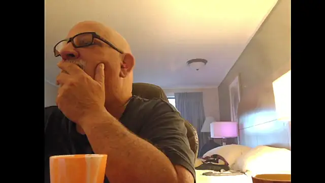 --JimmyJamzs-- online show from September 17, 2025, 11:07 pm