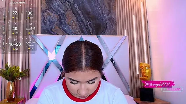 Snapshot of Zayda_1 chatting on December 21, 2025, 2:19 pm Zayda 1 online show from December 21, 2025, 2:19 pm