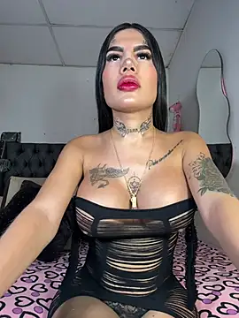 Snapshot of saragill323 chatting on February 11, 2026, 5:13 pm saragill323 online show from February 11, 2026, 5:13 pm