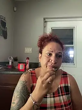 Snapshot of ladycreamypr2 chatting on May 22, 2026, 7:34 pm ladycreamypr2 online show from May 22, 2026, 7:34 pm