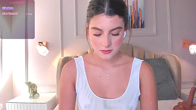 Snapshot of aria_greco chatting on February 28, 2025, 6:21 am aria greco online show from February 28, 2025, 6:21 am