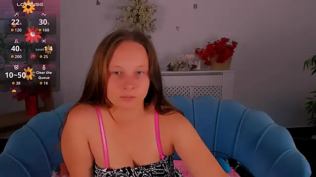 Snapshot of Ketrin_n_ chatting on September 12, 2025, 5:07 am Ketrin n online show from September 12, 2025, 5:07 am