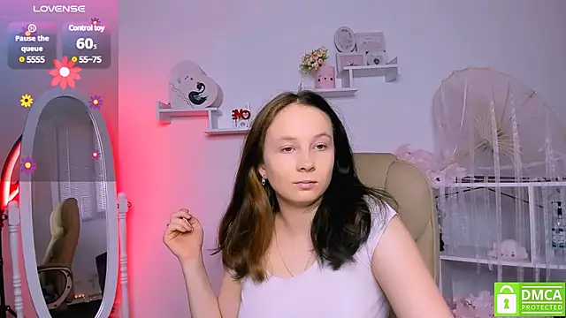 Snapshot of Ketrin_n_ chatting on March 14, 2025, 6:32 am Ketrin n online show from March 14, 2025, 6:32 am