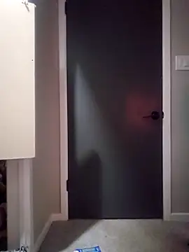 LongandEasy77 online show from February 17, 2026, 8:39 pm