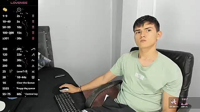 Snapshot of Jacobb_Lee chatting on February 25, 2025, 9:04 pm Jacobb Lee online show from February 25, 2025, 9:04 pm