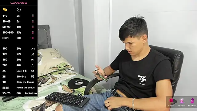 Snapshot of Jacobb_Lee chatting on February 15, 2025, 8:12 pm Jacobb Lee online show from February 15, 2025, 8:12 pm