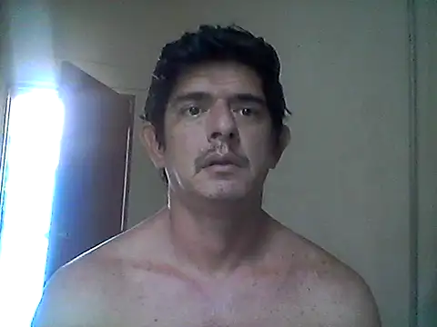 Snapshot of Marobronco chatting on May 7, 2026, 1:58 pm Marobronco online show from May 7, 2026, 1:58 pm