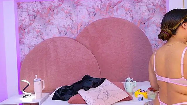 Sara Desire online show from September 26, 2025, 11:50 am