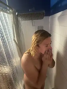 Snapshot of allissonw13 chatting on December 5, 2025, 3:38 am allissonw13 online show from December 5, 2025, 3:38 am