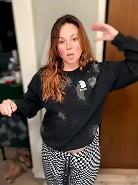 Blaze Baby online show from October 31, 2025, 3:41 pm