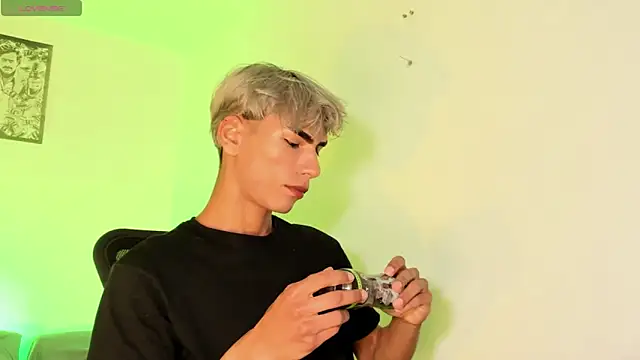 Teo skinny online show from September 11, 2025, 4:29 pm