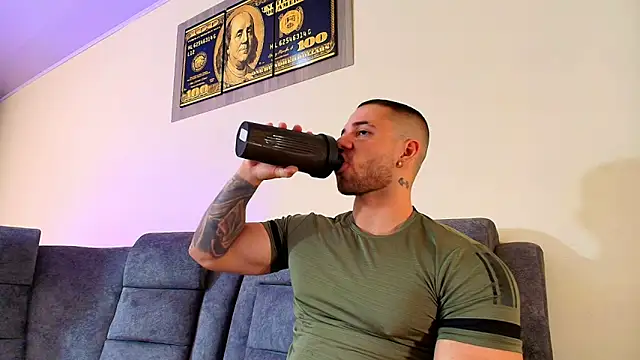 JeremyLowe online show from January 9, 2026, 8:27 pm